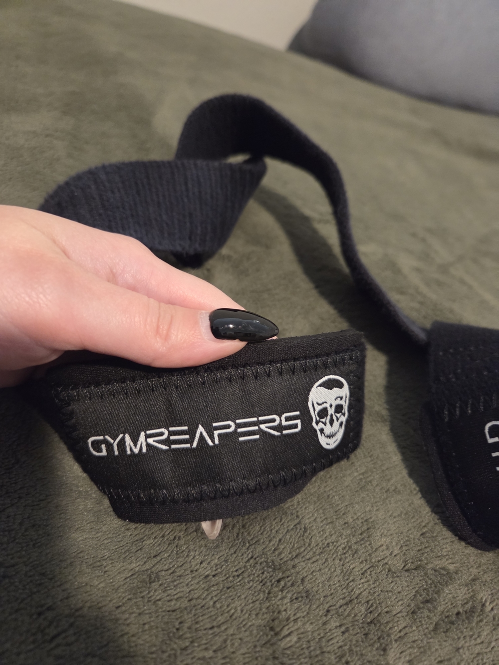 Gymreapers Black Lifting Straps with Skull Logo